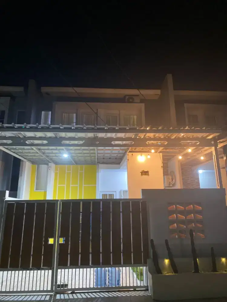 Dijual Takeover Kredit Rumah 2 lantai dan isinya