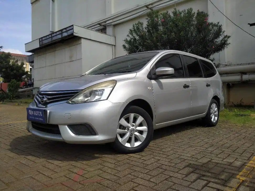 [OLX Autos] Nissan Grand Livina 1.5 SV Facelift Bensin-AT 2018 Silver ...