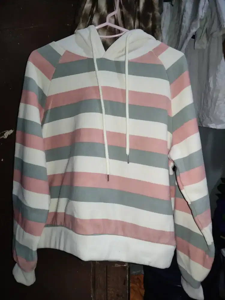 Hoodie Pastel ADA