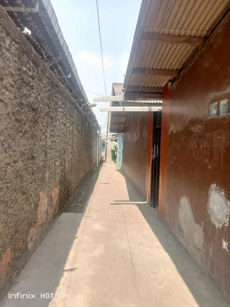 Dijual Kontrakan , akses motor .. tidak jauh dari jalan raya