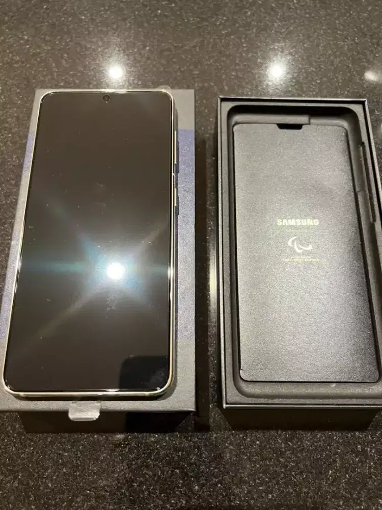 dummy & box samsung s21 limited edition