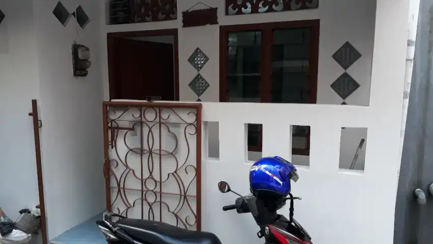 Rumah di Gunung Sahari 8 no 25A (belakang Wahana Honda)