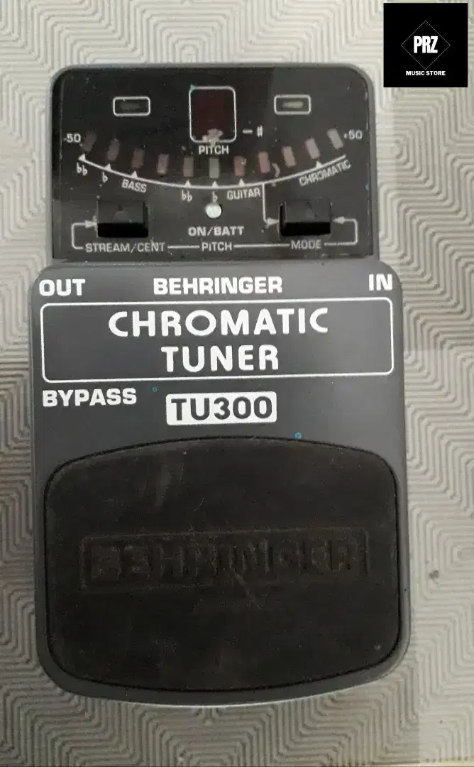 Efek Behringer Chromatic Tuner TU 300