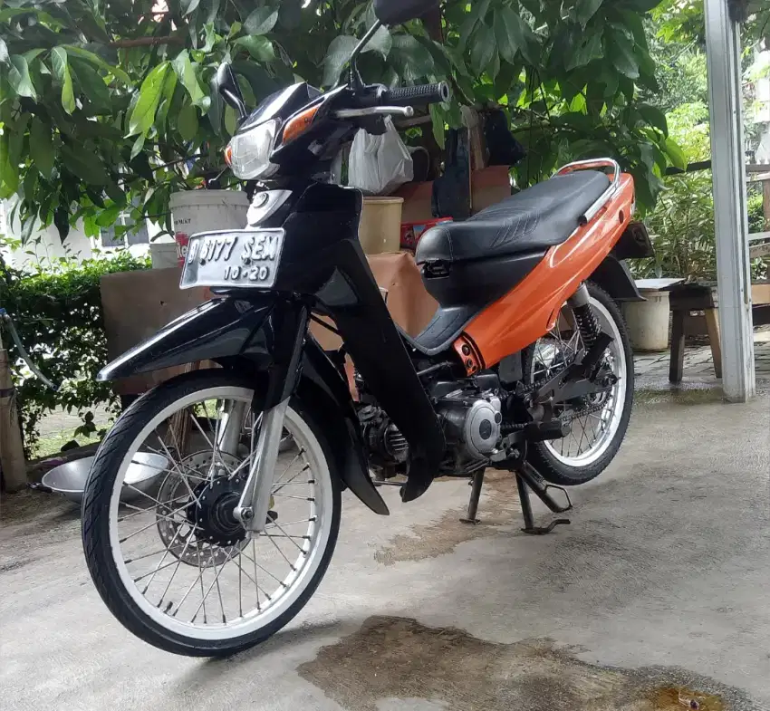 Jual Vega r 2005 - Motor Bekas - 917431215