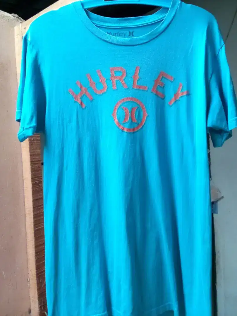 kaos Hurley size M