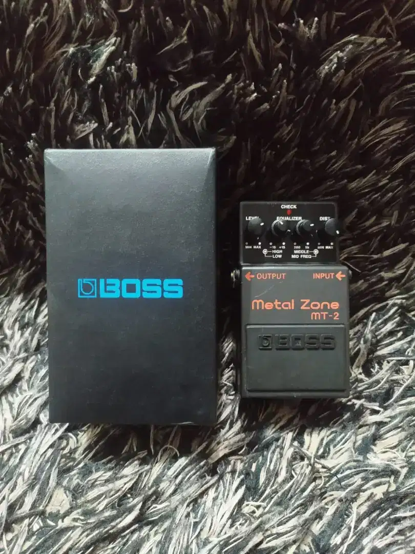 Pedal effect gitar BOSS METAL ZONE MT-2 DISTORSI METAL