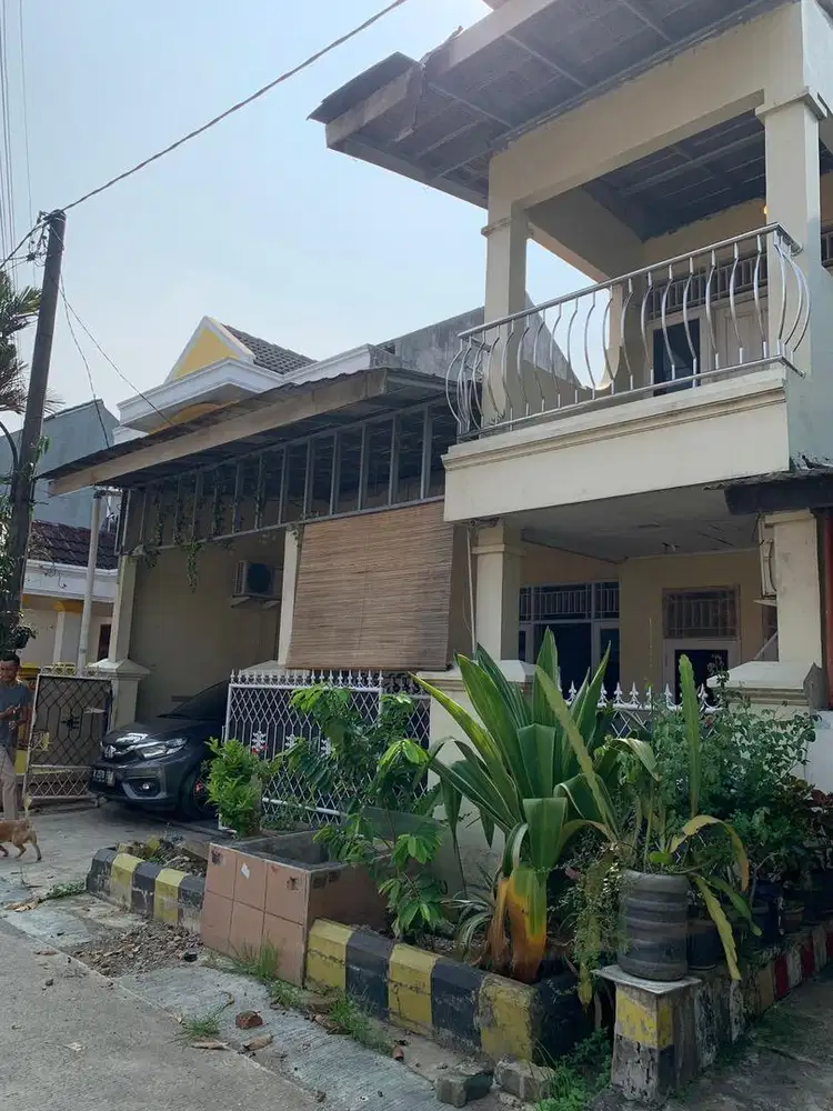Dijual murah rumah dengan furniturnya 2 lantai Narogong