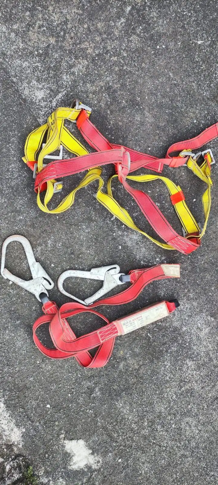 full body harness double lanyard hook besar excellent