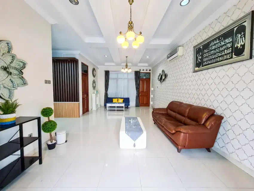 JUAL CEPAT! RUMAH MEWAH PERUMAHAN NANDAN GRIYA IDAMAN FULL FURNISH