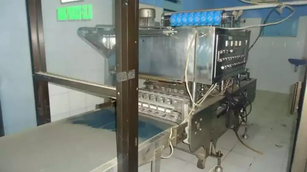 MESIN AIR MINUM DALAM KEMASAN /AMDK