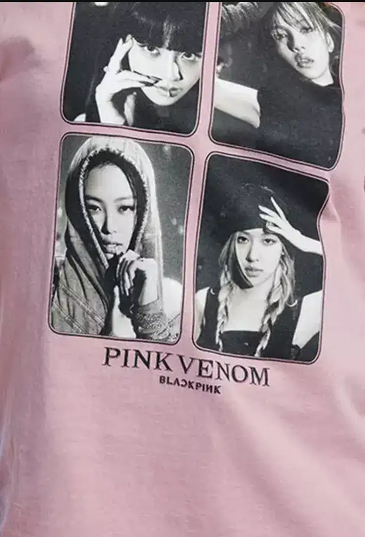 Uniqlo kaos t-shirt venom blackpink