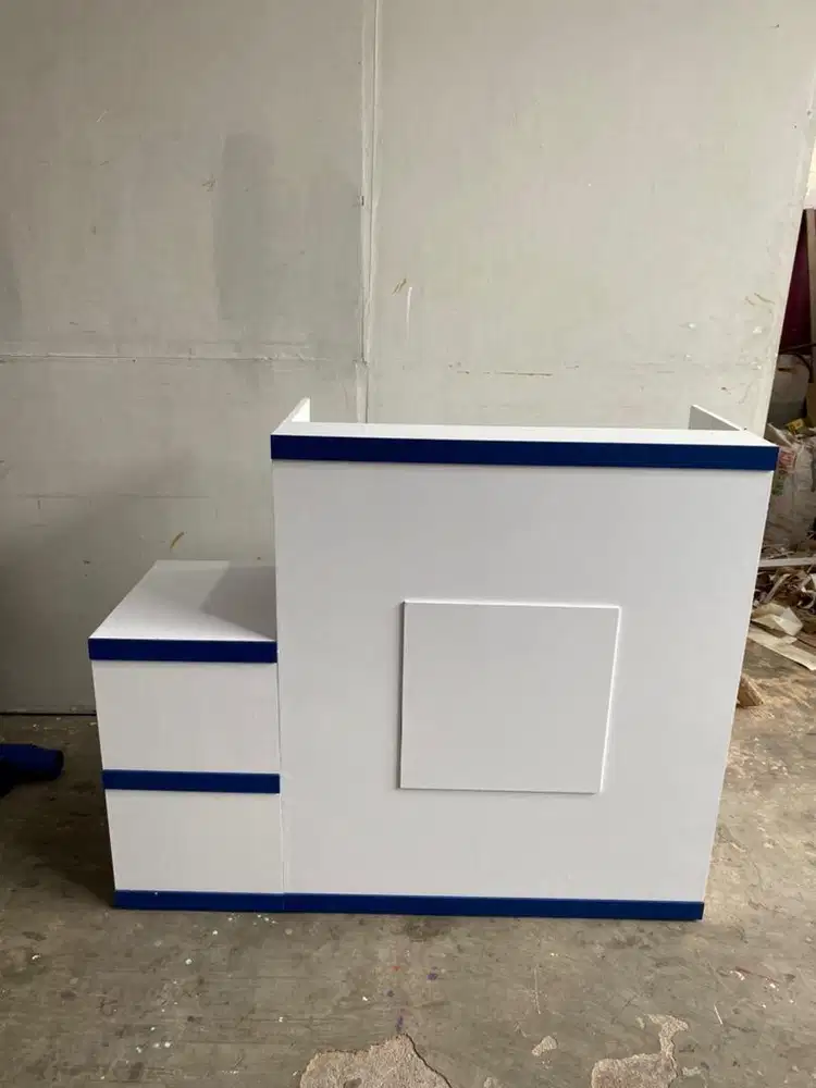 Meja kasir laundry | 140x50x110cm