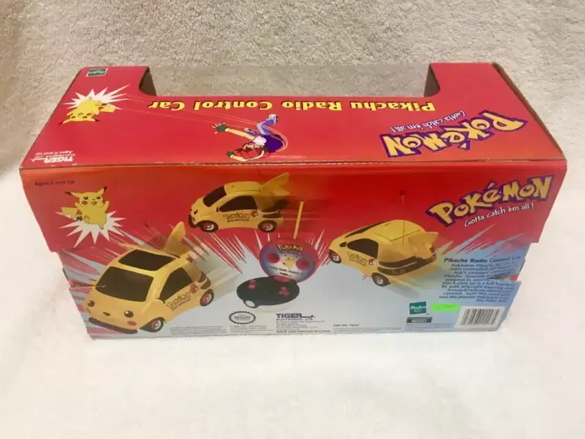 Diecast mainan mobil remote pokemon