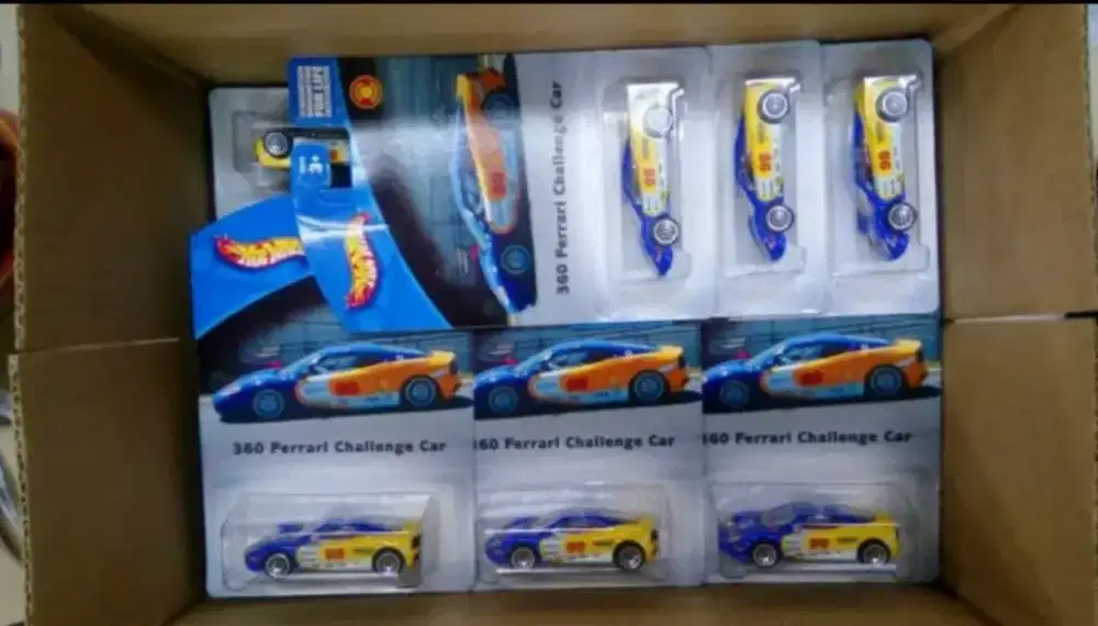 diecast hotwheels mainan mobil ferrari, motogp