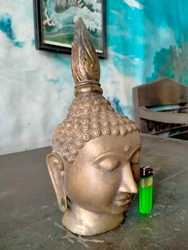 patung kepala budha Thailand lawas