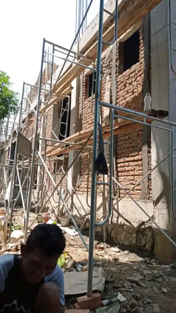 Bongkar pasang atap rumah