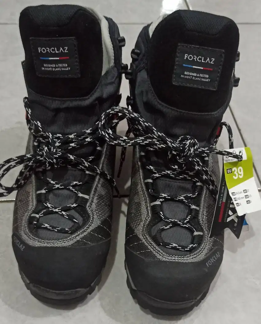 Sepatu Outdoor Gunung TREK 500 Matryx No. 39 Import made in Romania