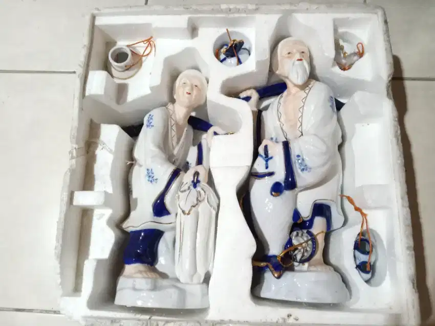 Patung Hiasan Couple - Ceramic