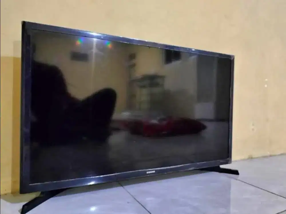 Beli tv rusak  lcd led