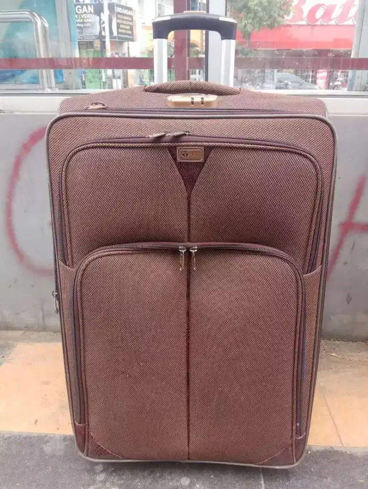 Cuci Gudang Tas Koper Bekas Kanvas Impor 28''