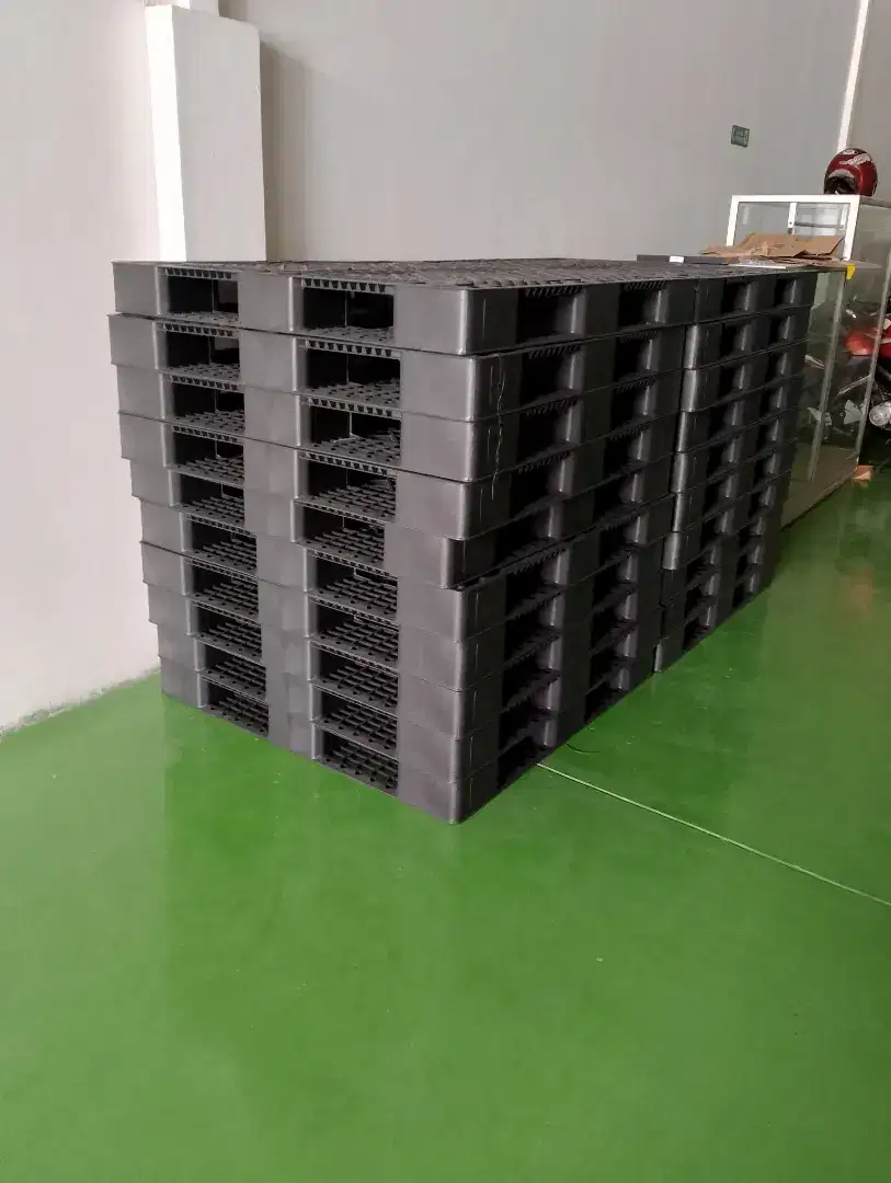 Palet plastik bekas