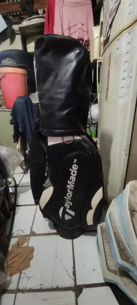 TAS GOLF TAYLOR MADE