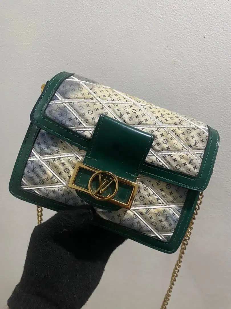 Tas selempang lou*s vuit**n dauphin dark green chain (sale)