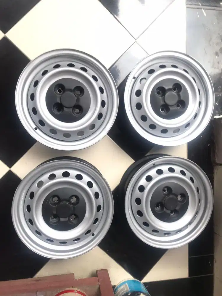 Velg kaleng 14 oemlook 4x100 vios brio jazz agya