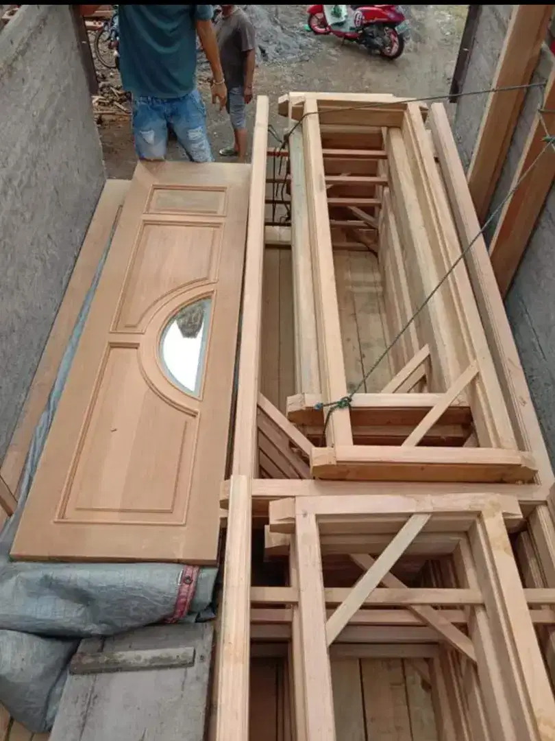 Kusen kayu solid  murah bagus