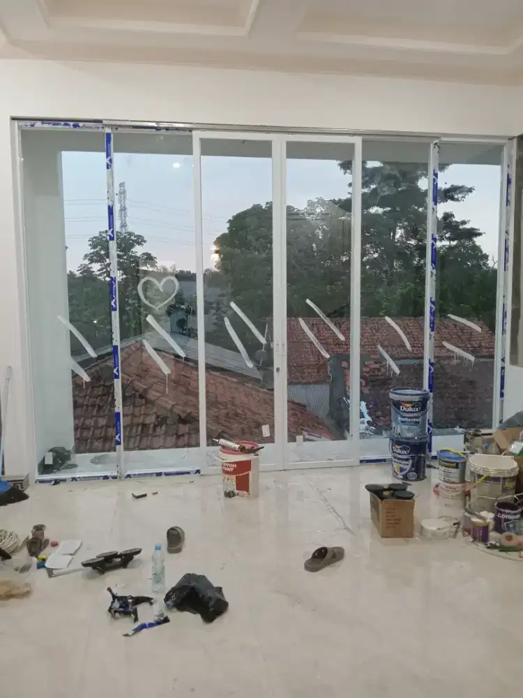 Kusen aluminium & kaca