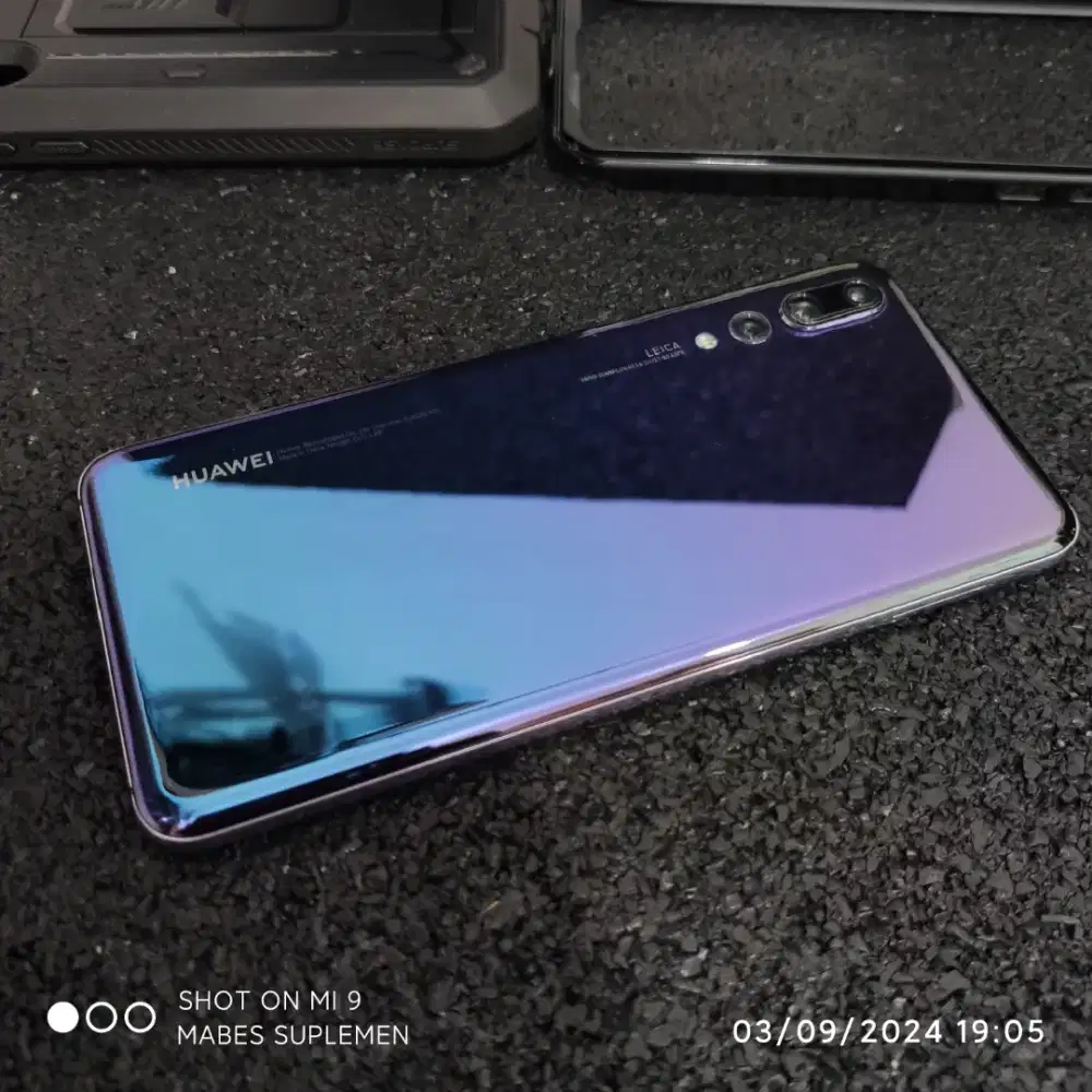 Huawei P20 Pro RAM 6gb Internal 128gb Second Istimewa.