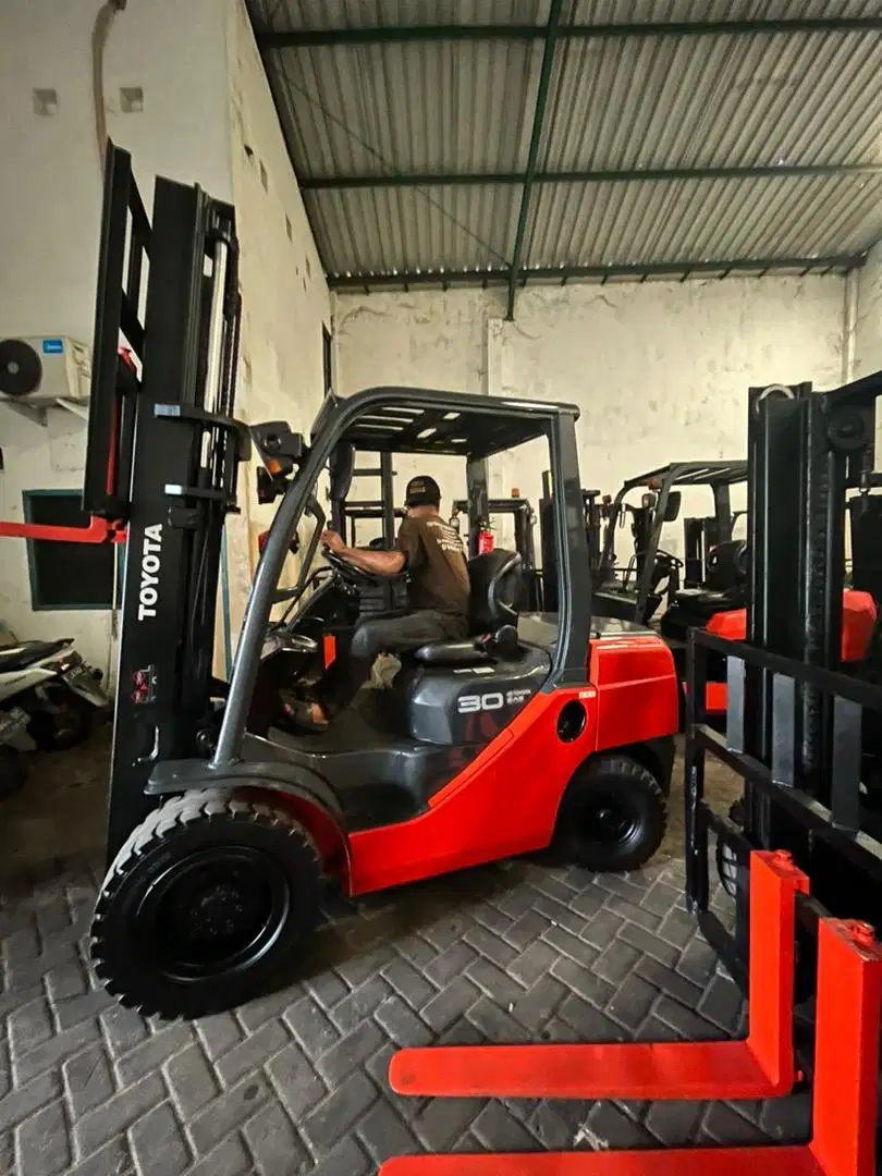 forklift bekas(FORKLIFTBEKASJATIM)