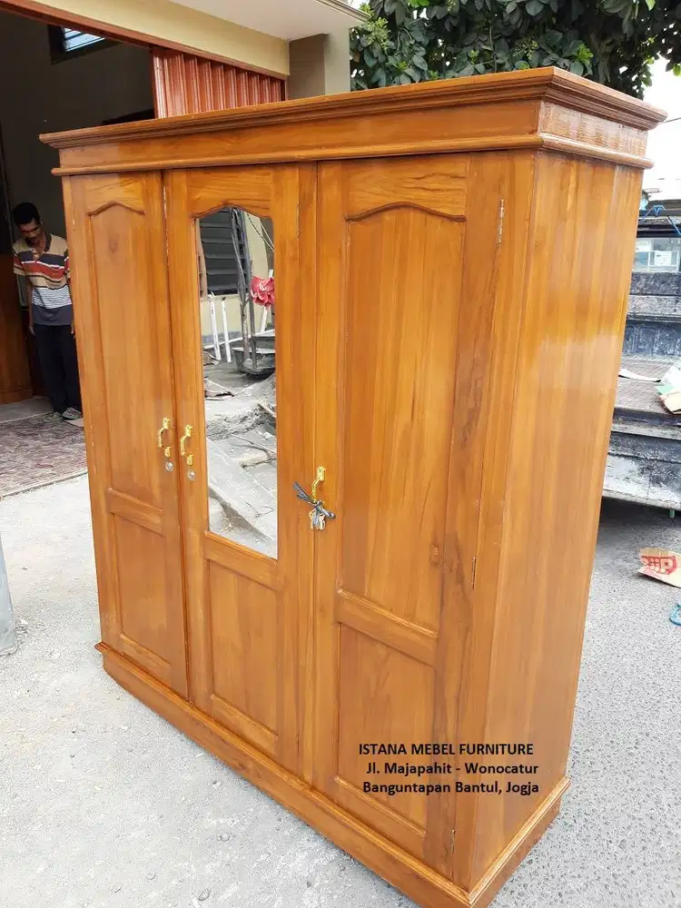 Almari Lemari Kaca Gantungan Hanger Baju Pakaian 3 Pintu Kayu Jati #SD
