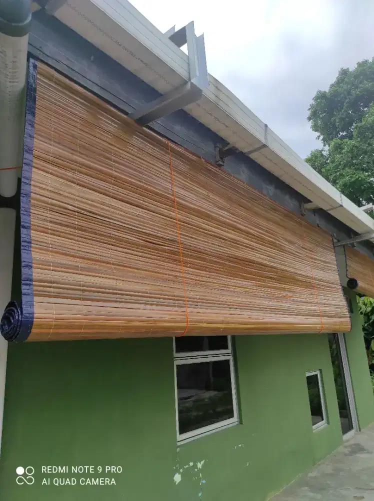 Tirai costum cat warna