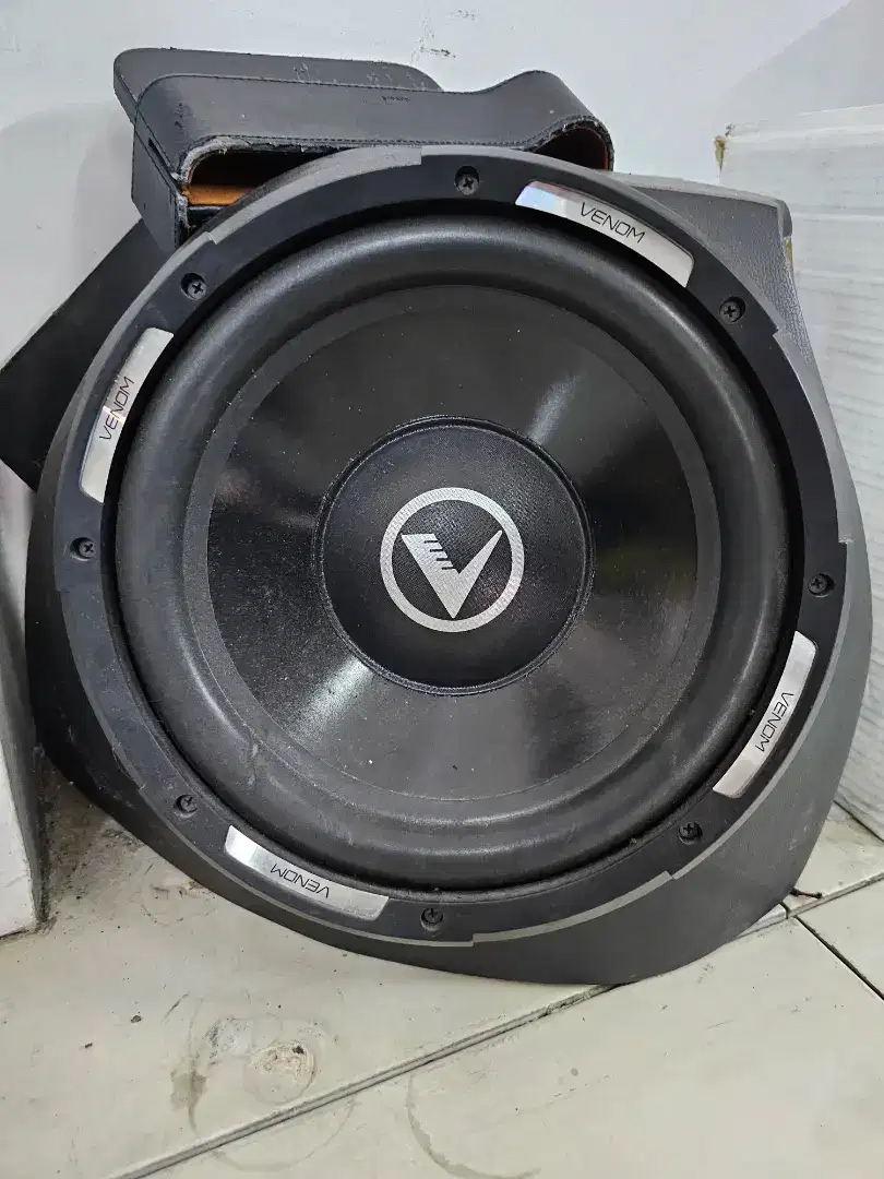 sub woofer inferno VIN 12E subwoofer 12 12 inch audio mobil bekas 2nd