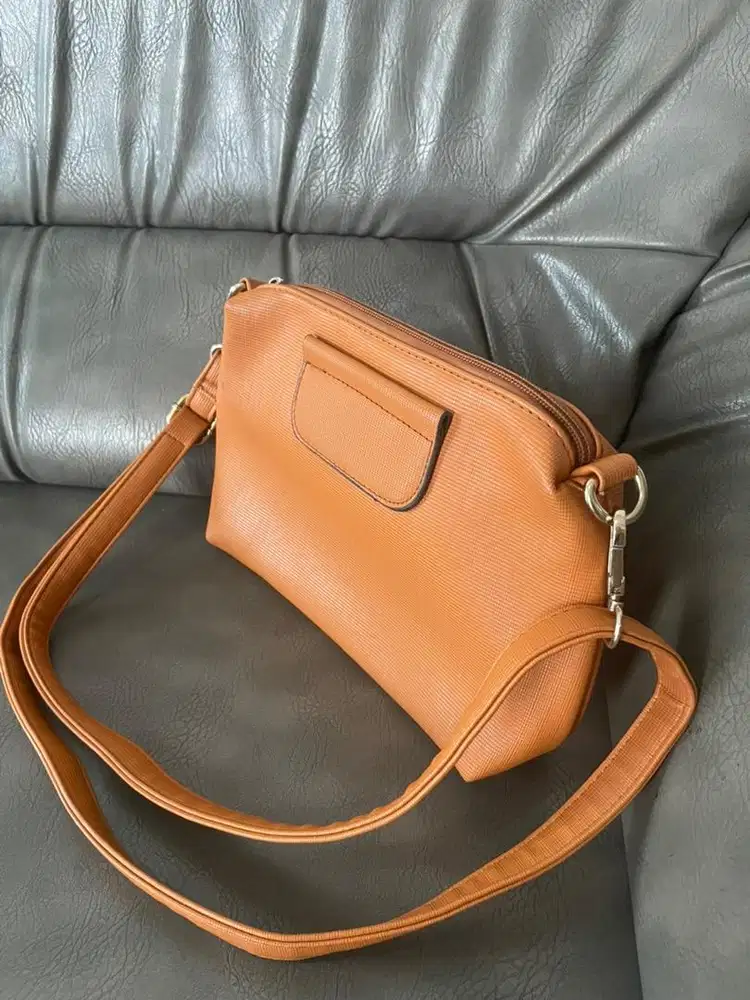 Sling Bag Brown