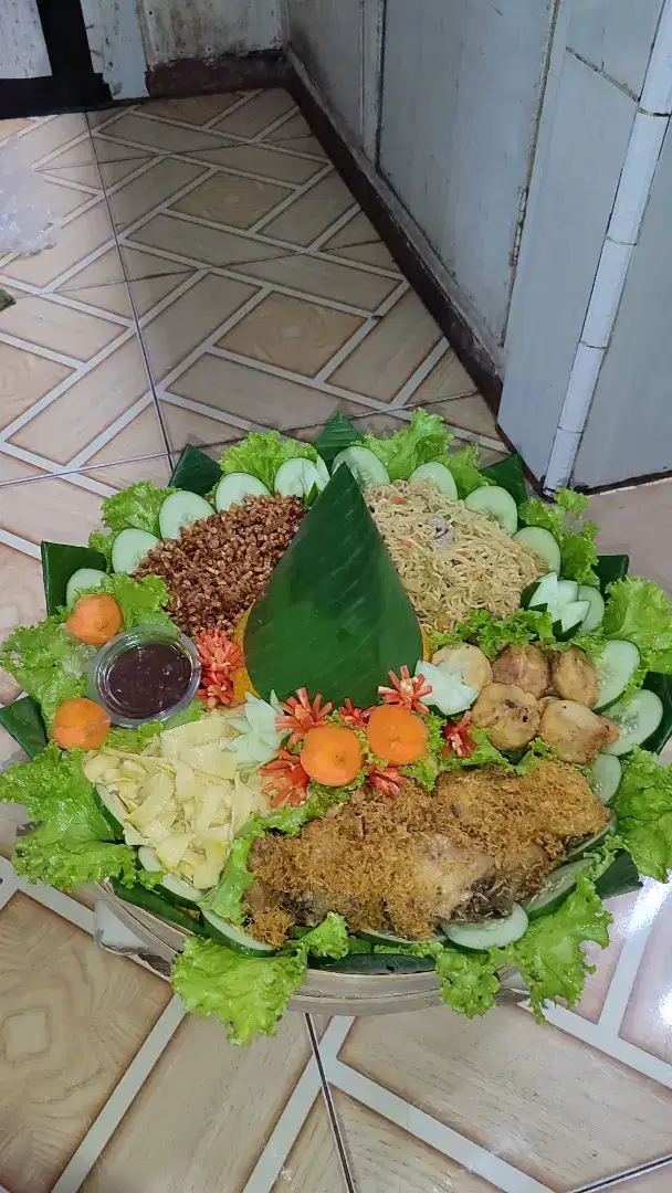 Tumpeng 10 porsi