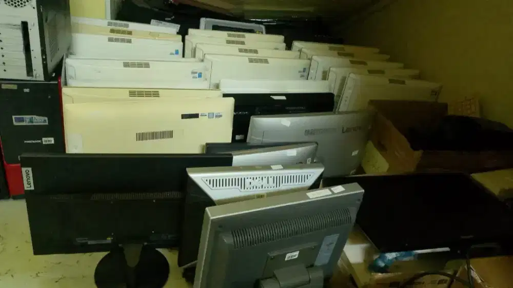 Besi tua bekas pabrik gudang kami beli