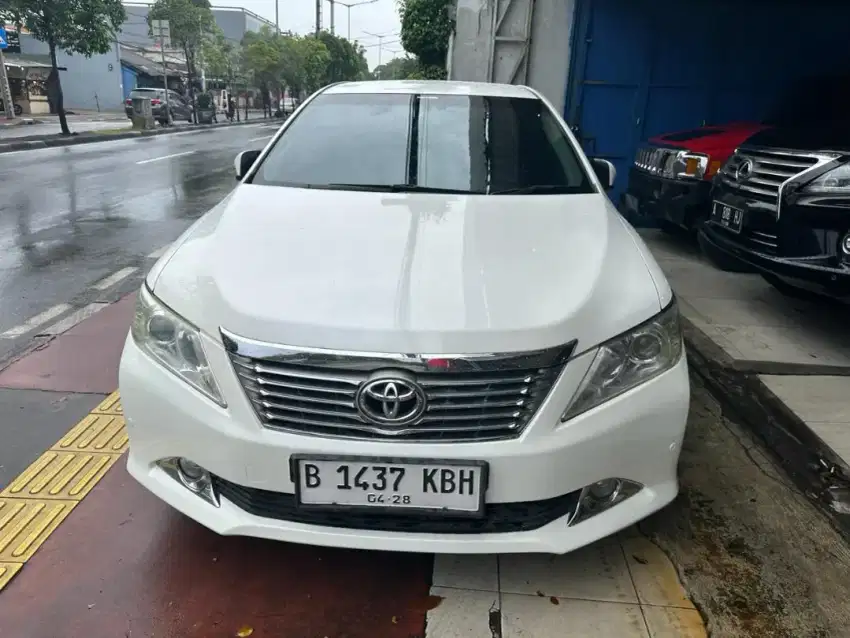 Toyota camry V th 2012 AT pajak on