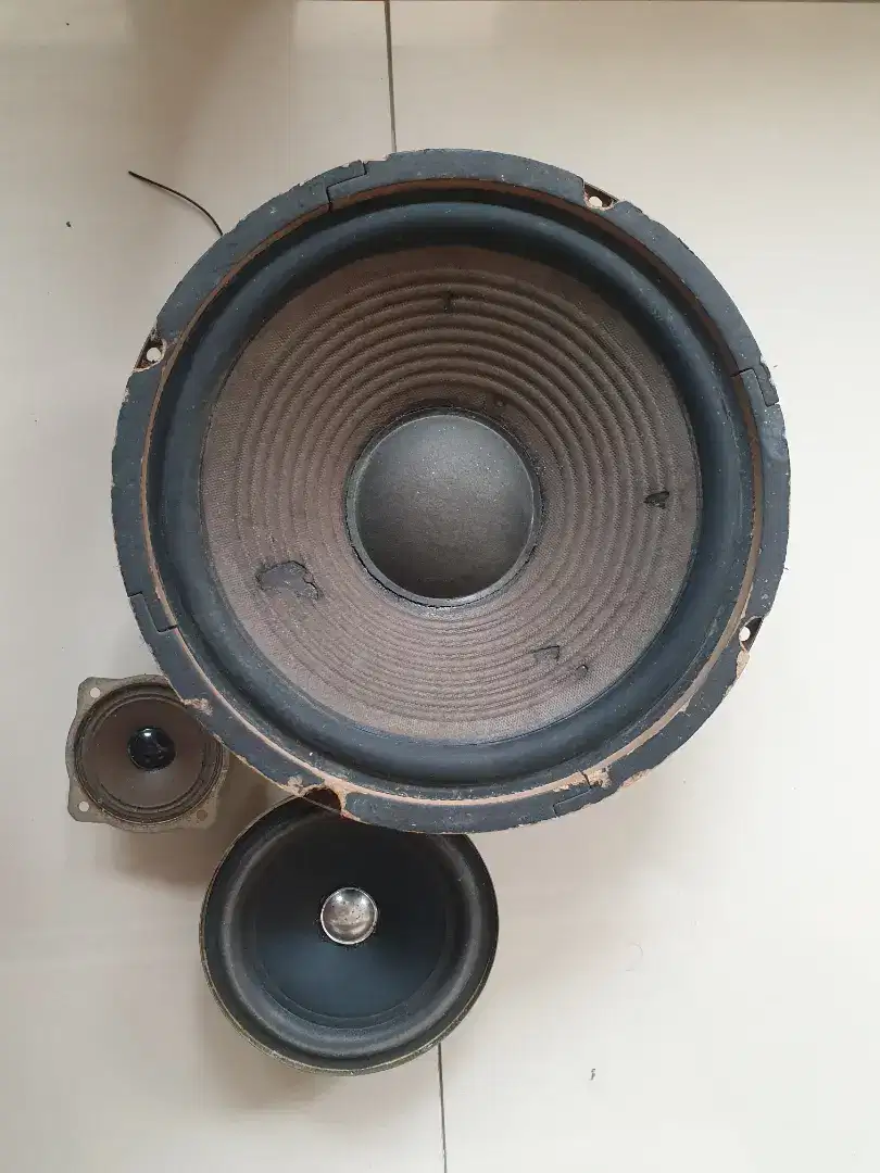 1 set speaker woofer middle dan tweeter