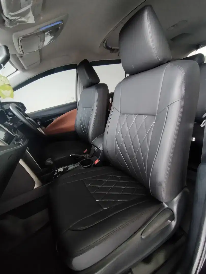 Specialist sarung jok dan interior mobil bisa home service