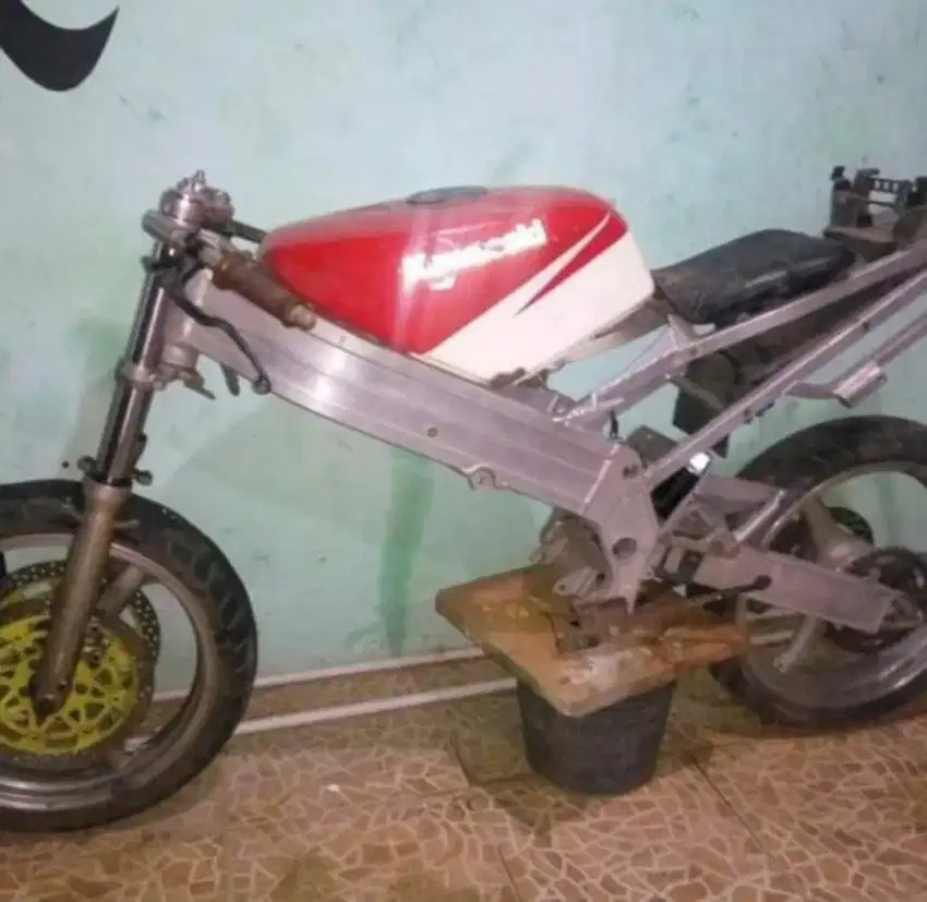 Rangka KAWASAKI KR1 ( 250 cc 2 tak)