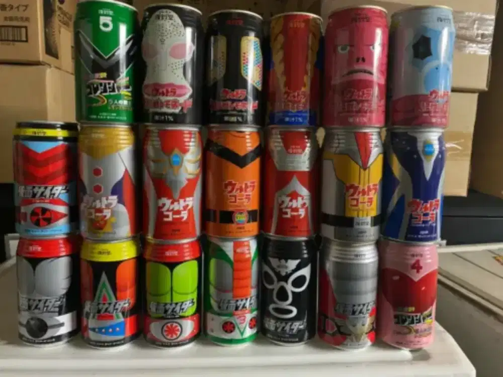 Minuman kaleng soda kamen rider