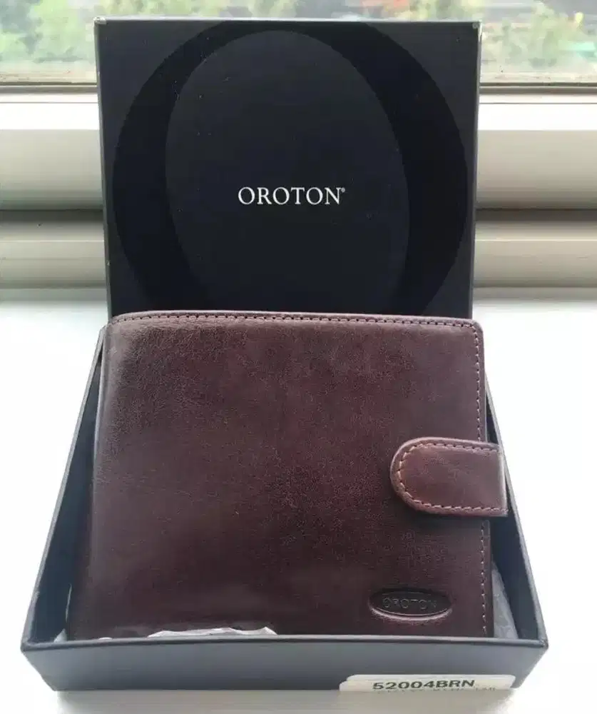 Dompet pria kulit asli Oroton