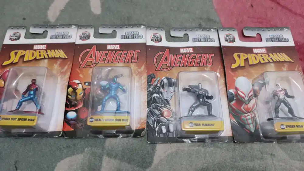 Action Figure Marvel (Semua)