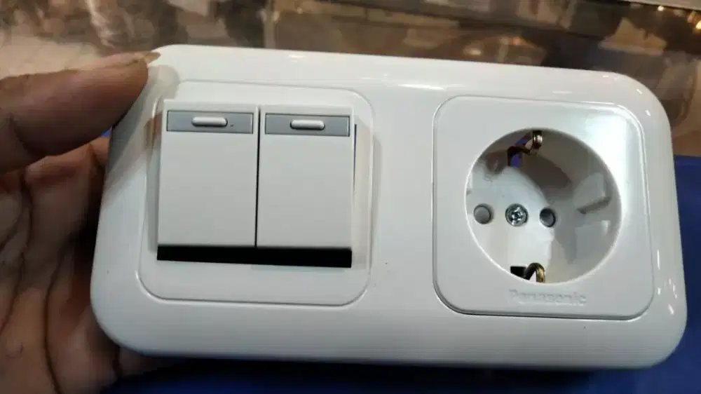 Amprah listrik, listrik konslet, neon box,instalasi listrik, MCB,dll