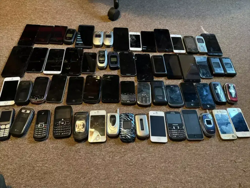 Handphone Sony Ericsson, Samsung, LG, iPhone, nokia