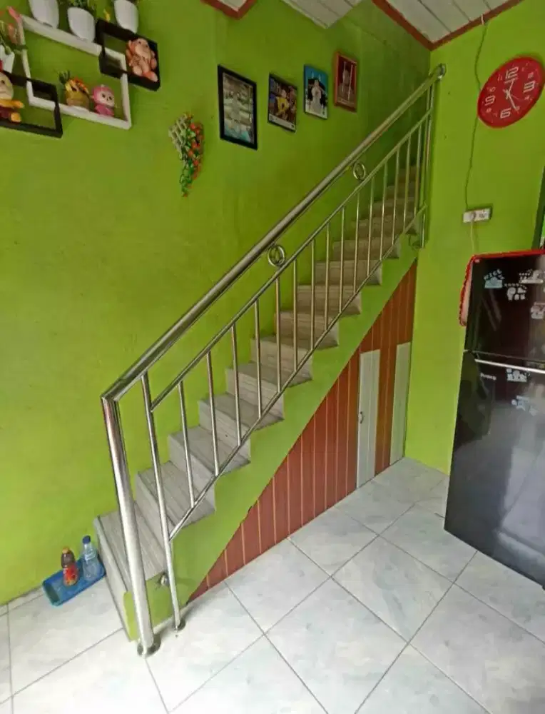 Pagar balkon steanlis