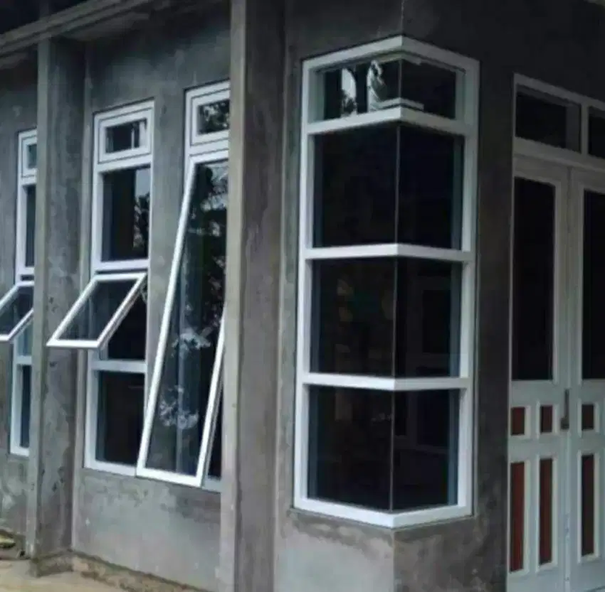 Kusen jendela aluminium