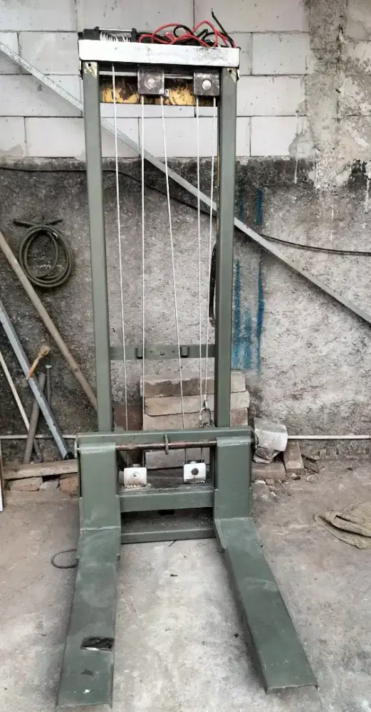 alat angkat barang elektrik